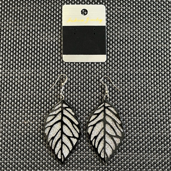 Sparkly Gunmetal Silver-tone Leaf Earrings - Picture 1 of 8